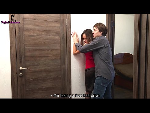 ❤️ 섹시한 부동산 중개인은 그녀의 아파트를 판매하는 동안 그녀의 음부를 관능적으로 경련시키고 잤어요 - krempai ❌  섹스 우리 ❌️